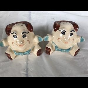 Humpty Dumpty type character Salt&Pepper shakers